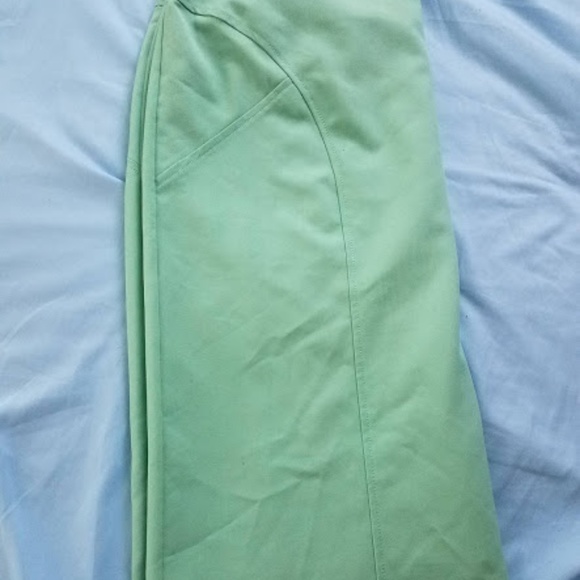 🛍 Mint 20W Pencil Skirt with Retro Vibe - Picture 6 of 6